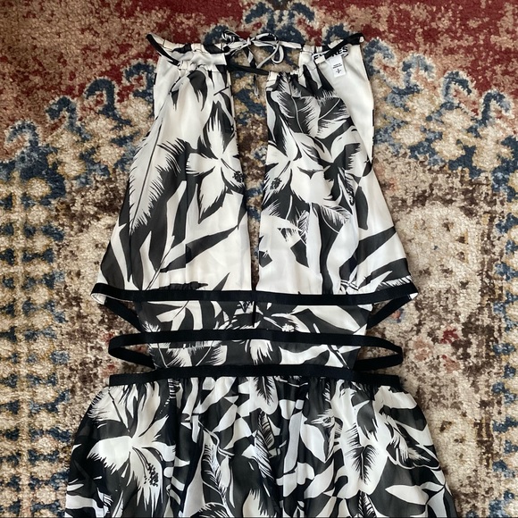 (DO NOT PURCHASE) Express Maxi Dress - Picture 4 of 6